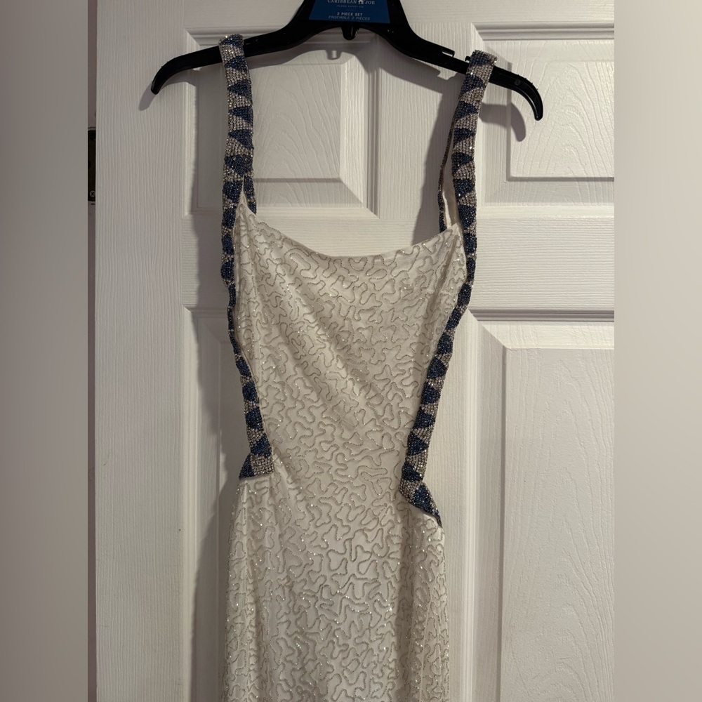 NWT Retrofete Thessa Dress US
Small - Picture 13 of 17